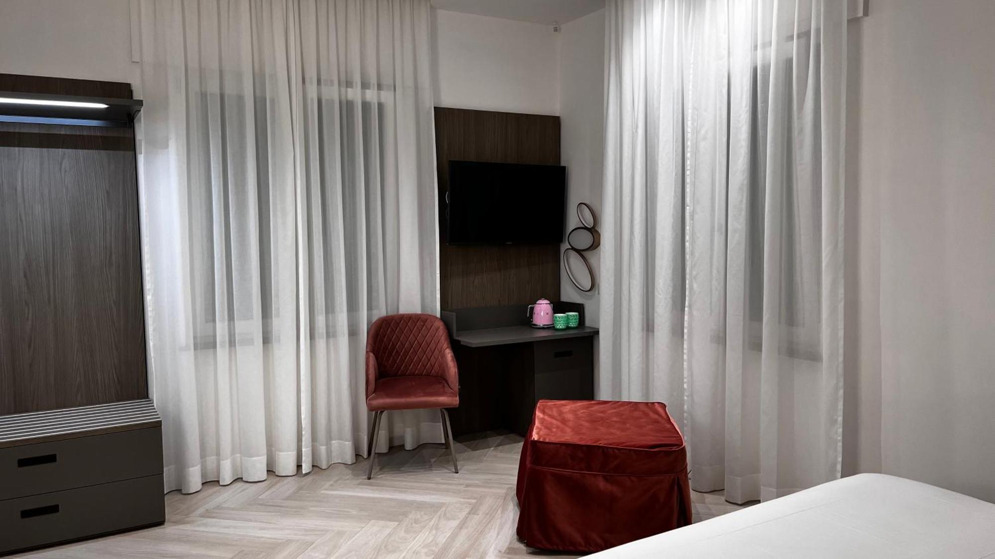 Patriziella 4 Rooms Сорренто Экстерьер фото