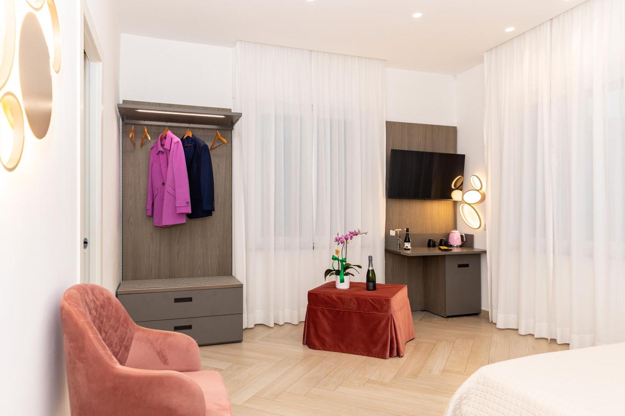 Patriziella 4 Rooms Сорренто Экстерьер фото